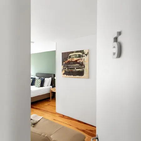 Altido Stylish 5br With Big Terrace In Principe Real Pensión Lisboa