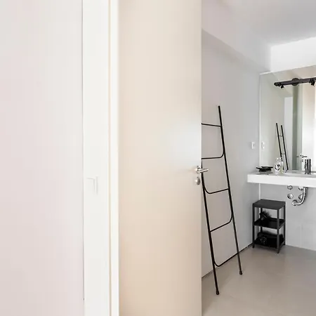 Altido Stylish 5br With Big Terrace In Principe Real Lisboa