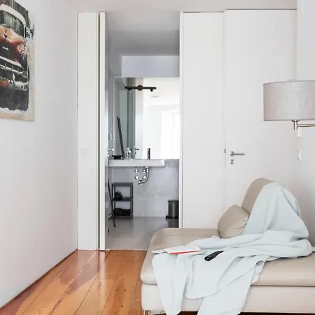 Altido Stylish 5br With Big Terrace In Principe Real Lisboa