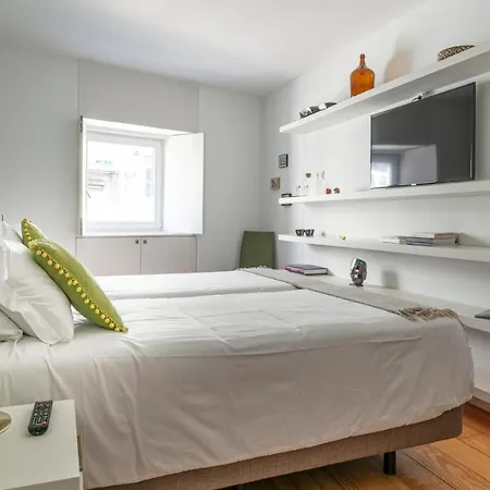Altido Stylish 5br With Big Terrace In Principe Real