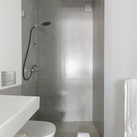 Altido Stylish 5br With Big Terrace In Principe Real Affittacamere