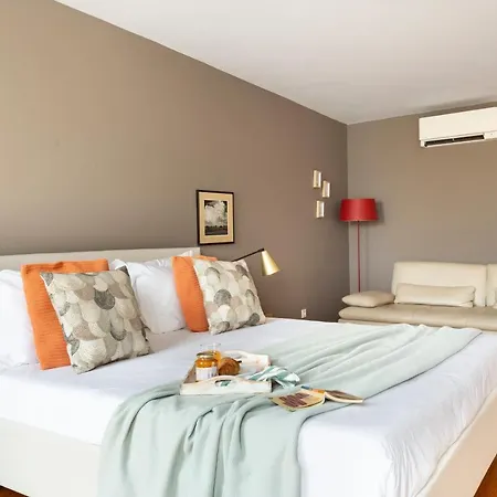 Altido Stylish 5br With Big Terrace In Principe Real 3*
