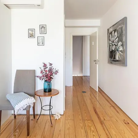 Altido Stylish 5br With Big Terrace In Principe Real Pensión Lisboa